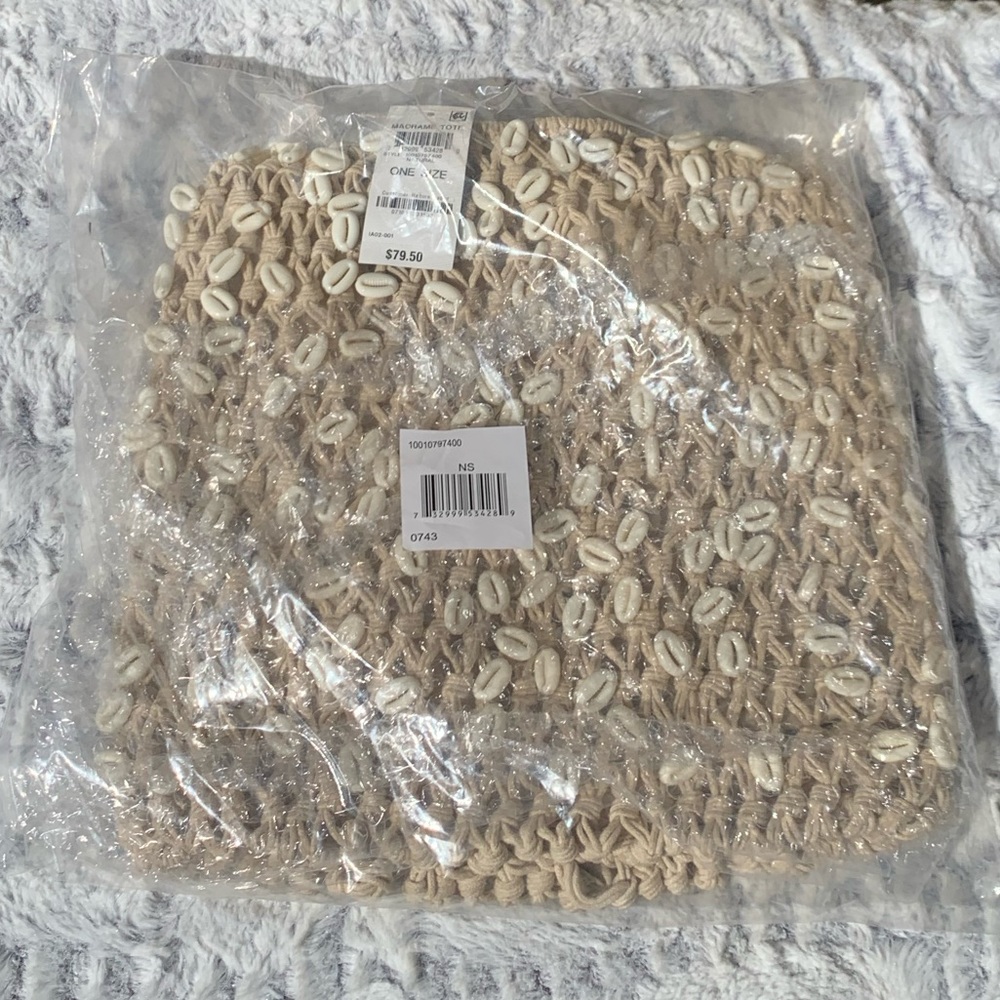 Macrame shell tote - Picture 2 of 3